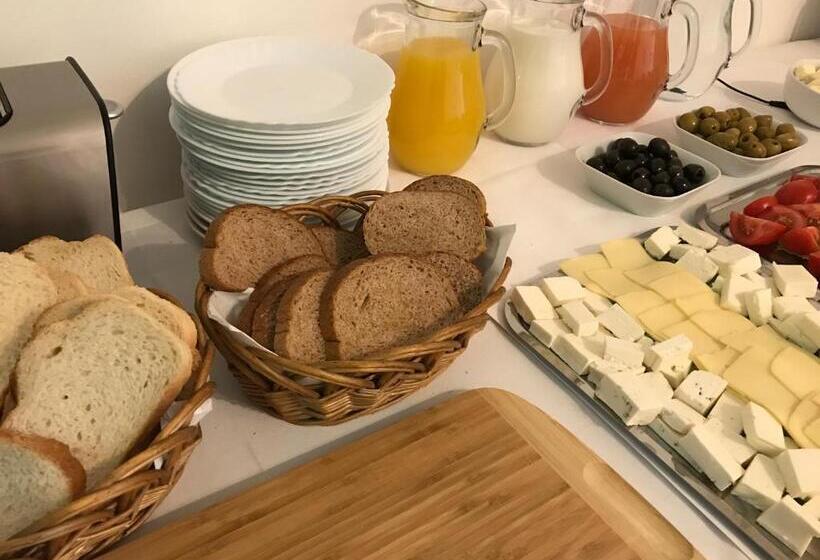 اتاق استاندارد سه نفره, Bucharest Downtown Inn
