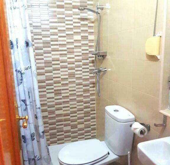 اتاق استاندارد یک نفره, Hostal Soto