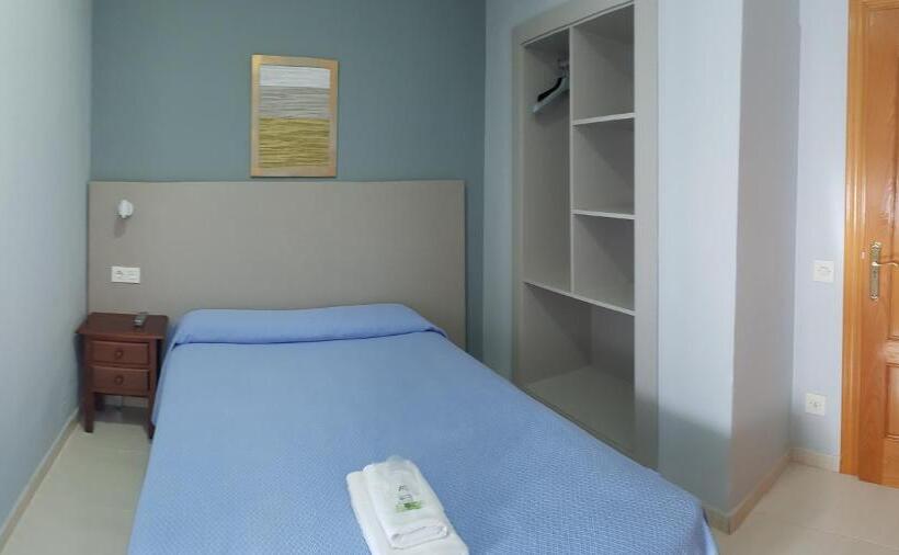اتاق سوپریور یک تخته, Hostal Soto