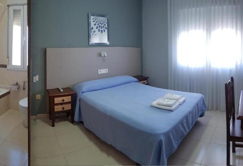 اتاق سوپریور, Hostal Soto