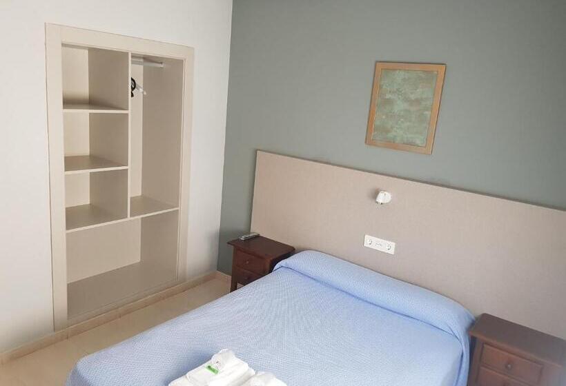 اتاق سوپریور, Hostal Soto