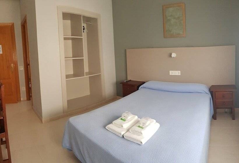 اتاق سوپریور, Hostal Soto
