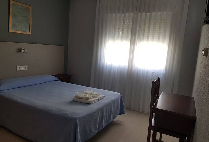 اتاق سوپریور, Hostal Soto