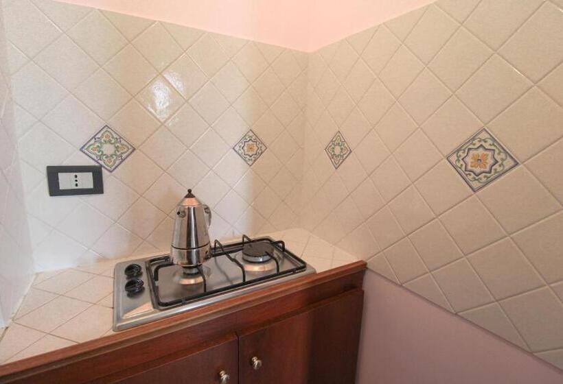 اتاق خانوادگی, Il Geranio