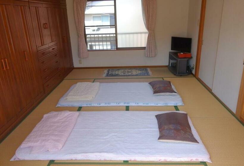 اتاق استاندارد چهار تخته, Maruhouse