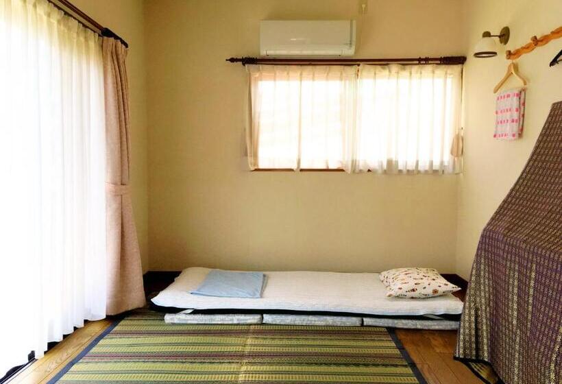 اتاق اکونومی, Maruhouse