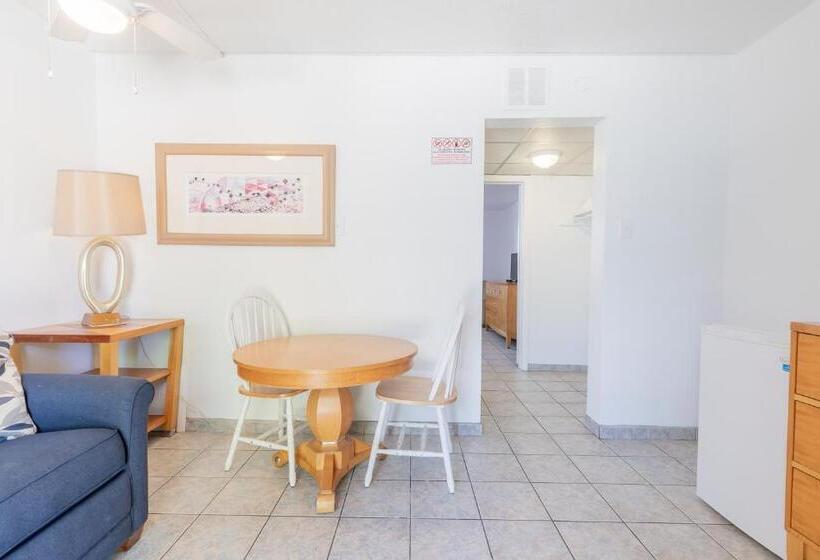 استودیو استاندارد با بالکن, Premiere Motel