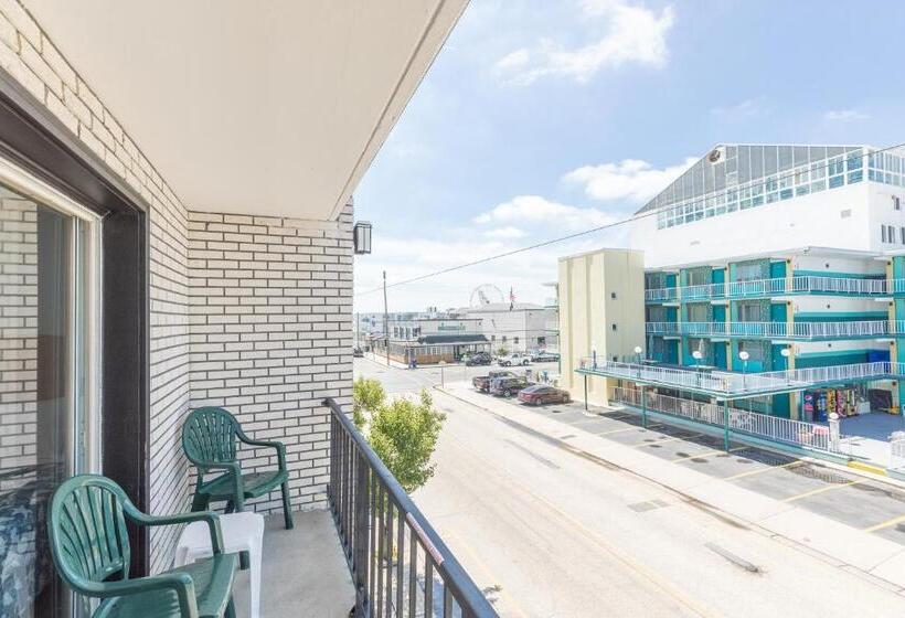 اتاق استاندارد با بالکن, Premiere Motel