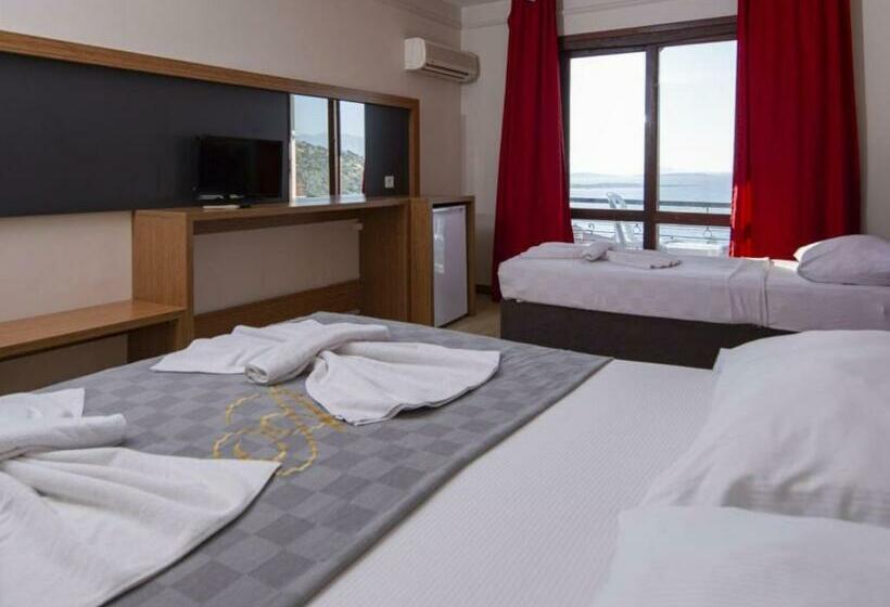 Triple Room Sea View, Akay Garden Family Club