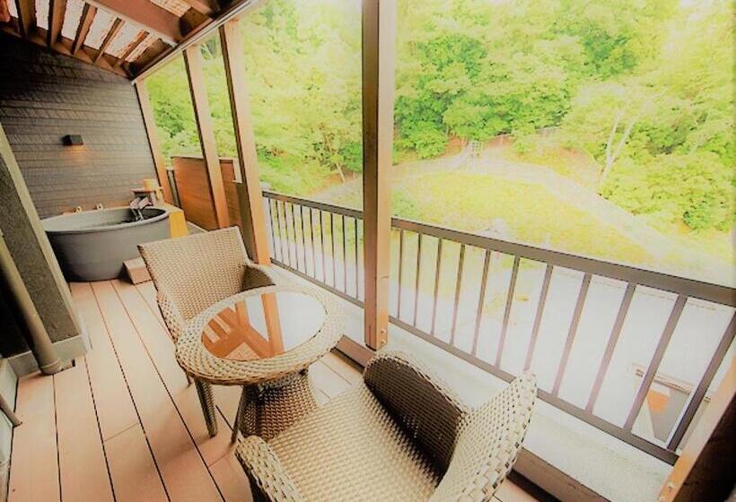 سوییت لوکس, Livemax Resort Aki Miyajima