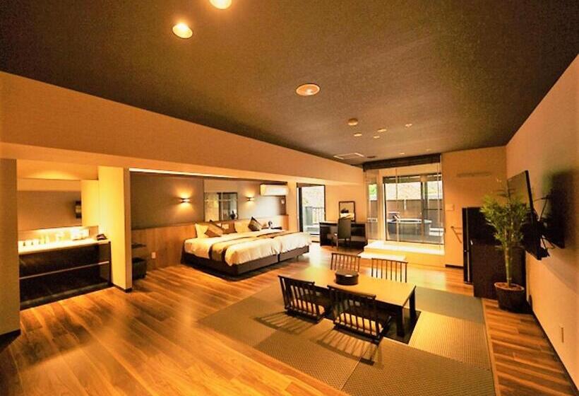 سوییت لوکس, Livemax Resort Aki Miyajima