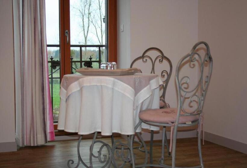 سوییت سوپریور, Domaine De La Fontaine