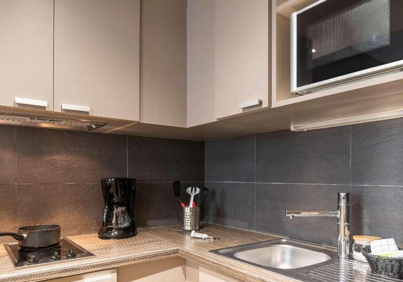 استودیوی استاندارد, Aparthotel Adagio La Défense Esplanade