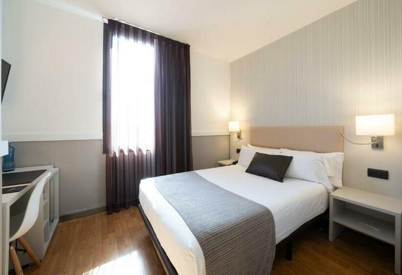 اتاق استاندارد یک نفره, Catalonia Gran Hotel Verdi