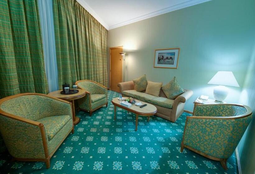 سوییت اجرایی, Grand Continental