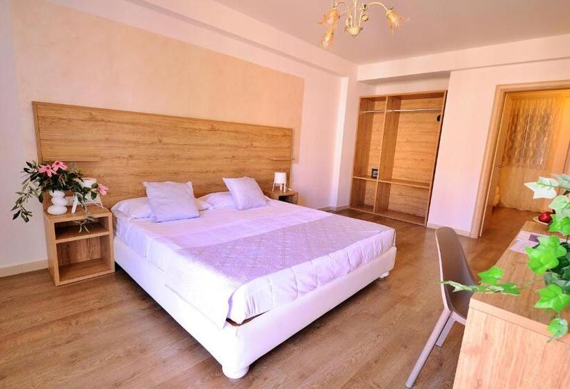 3 Bett Standardzimmer Balkon, Casena Dei Colli, Sure  Collection By Best Western