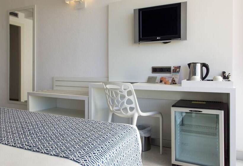 اتاق سوپریور با چشم‌انداز کوهستان, Catalonia del Mar - Adults Only