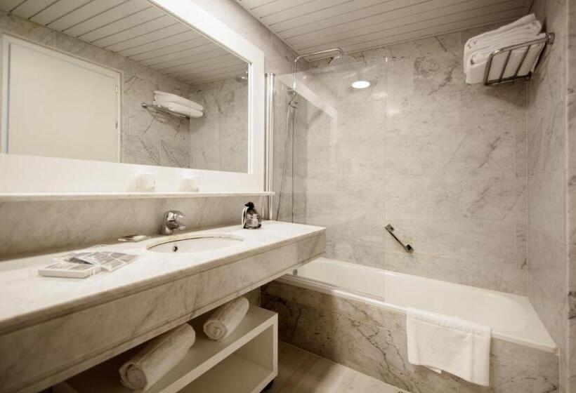 سوییت جونیور, Catalonia del Mar - Adults Only