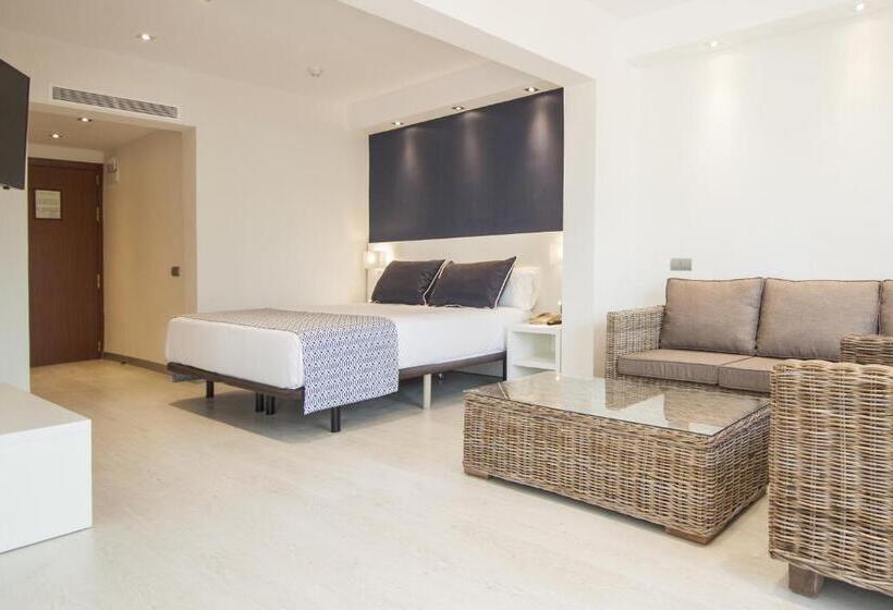 سوییت جونیور, Catalonia del Mar - Adults Only