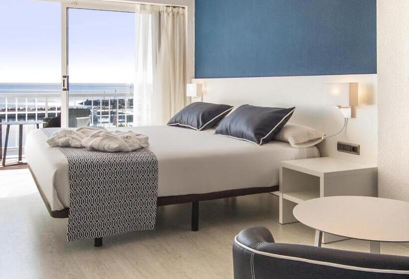 سوییت جونیور با چشم‌انداز دریا, Catalonia del Mar - Adults Only