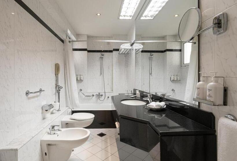 سوئیت اجرایی با تخت کینگ, Holiday Inn Thessaloniki, An Ihg