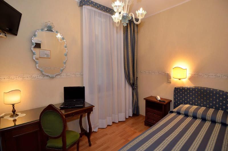 اتاق استاندارد, Ibis Styles Toulon Centre Port