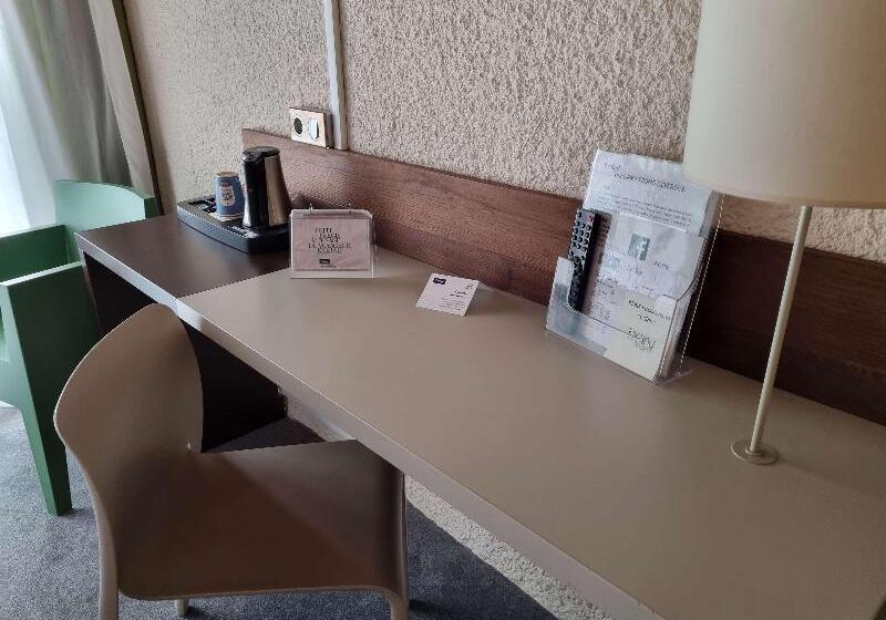 اتاق استاندارد, Kyriad Angoulême Nord Champniers  Hôtel & Résidence