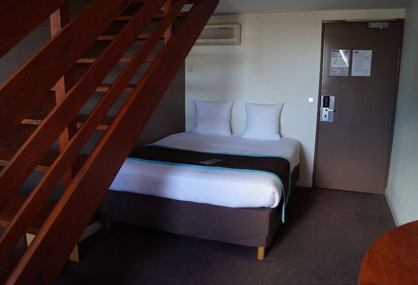 Standard Room, Kyriad Montpellier  Mediterranee Aeroport