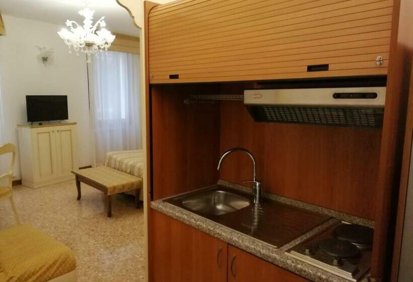 1 Bedroom Apartment, Orion