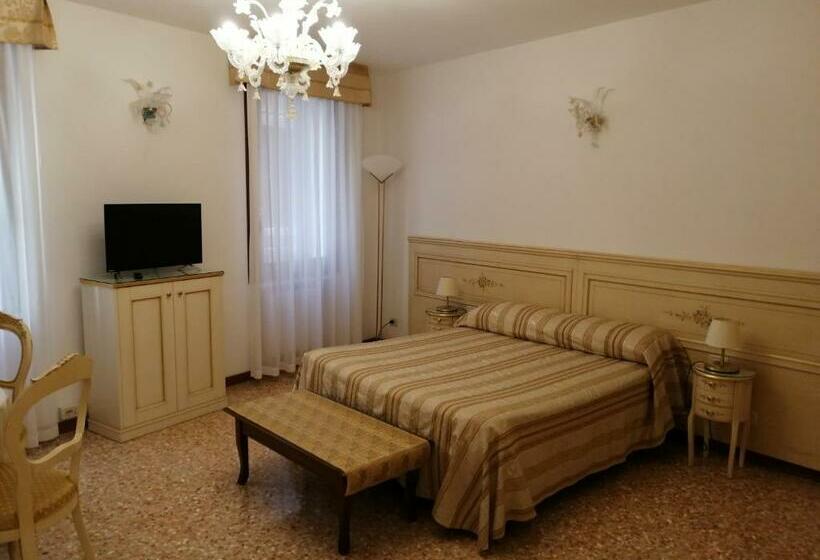 1 Bedroom Apartment, Orion