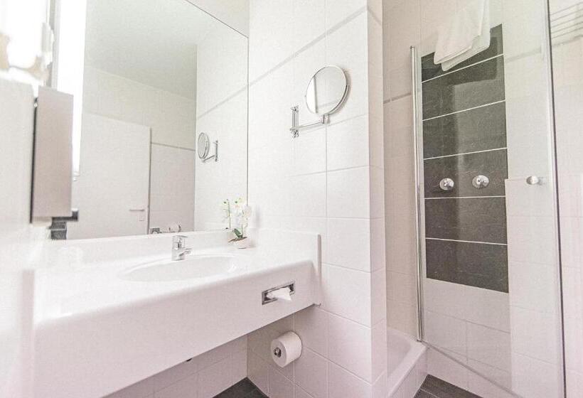 اتاق استاندارد, Plaza Hotel Hanau