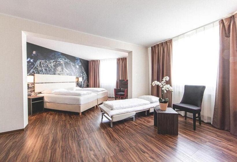 اتاق استاندارد سه نفره, Plaza Hotel Hanau