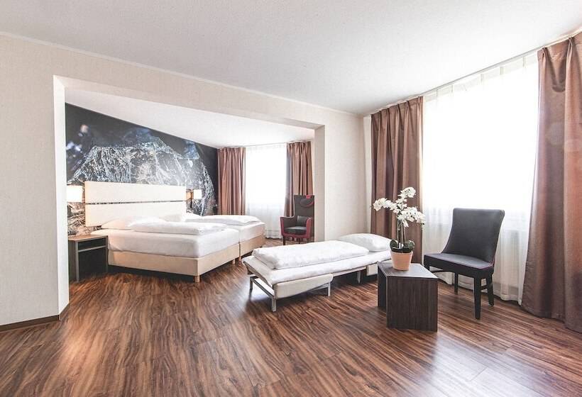 اتاق استاندارد سه نفره, Plaza Hotel Hanau