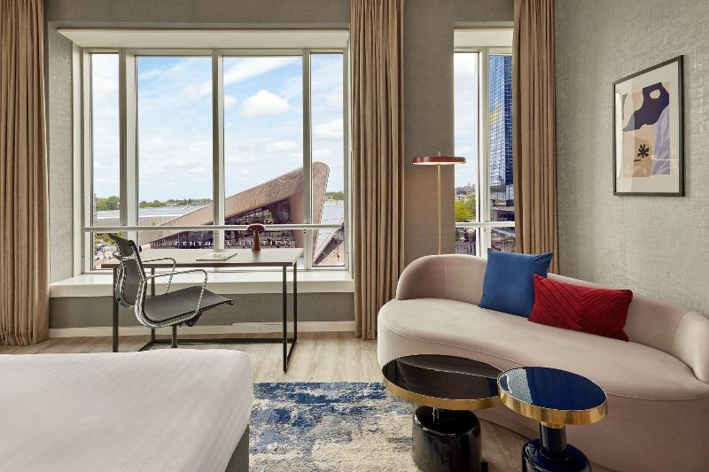 سوییت جونیور, Rotterdam Marriott