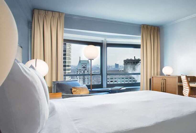 اتاق استاندارد با تخت بزرگ, The Beverly Hilton