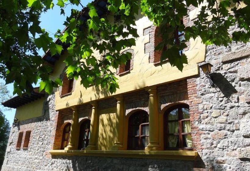 Economy Triple Room, Trapa