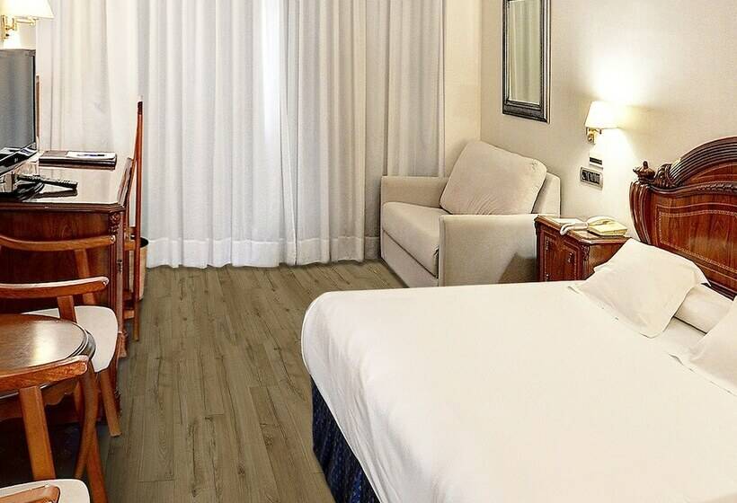 Quarto standard, Palace Villareal