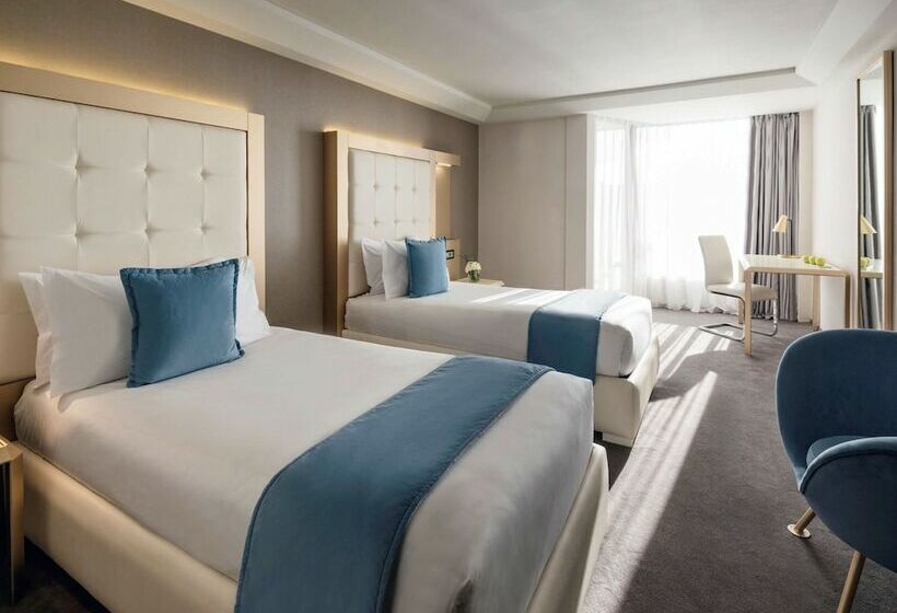اتاق پرمیوم با چشم‌انداز دریا, Mövenpick Hotel & Casino Malabata Tanger