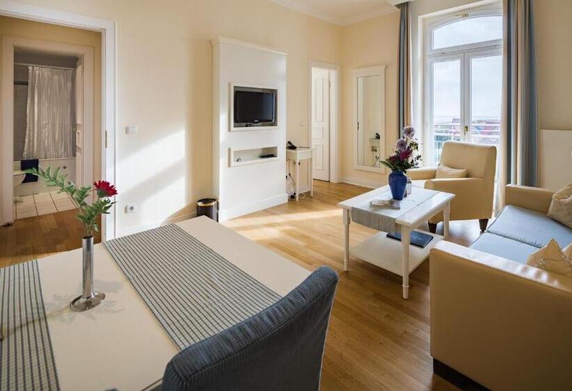 سوییت جونیور با بالکن, Strandhotel Kurhaus Juist
