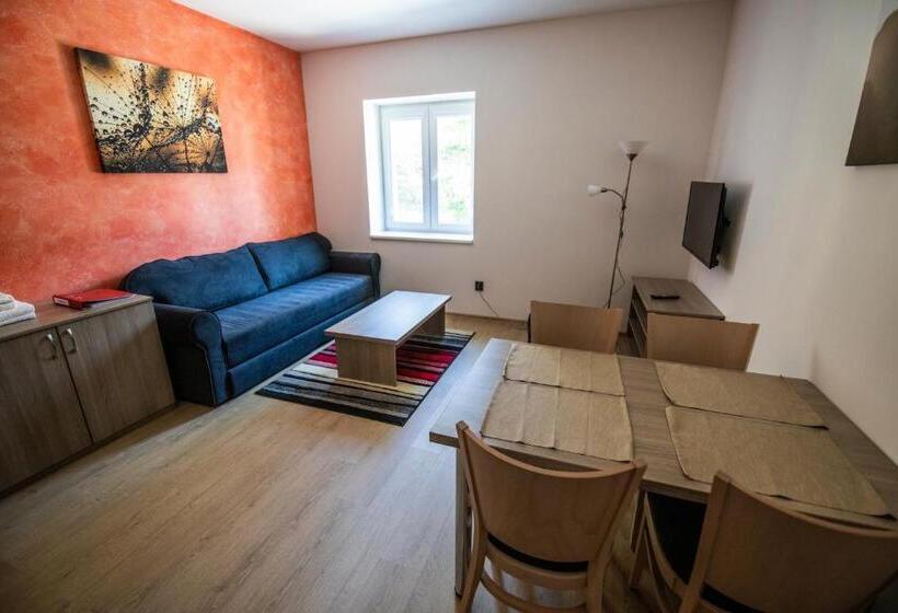آپارتمان 1 خوابه, Apartmány Pod Jeřábem, šanov 67, červená Voda