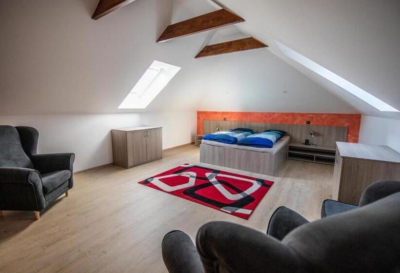 اتاق دوبلکس, Apartmány Pod Jeřábem, šanov 67, červená Voda