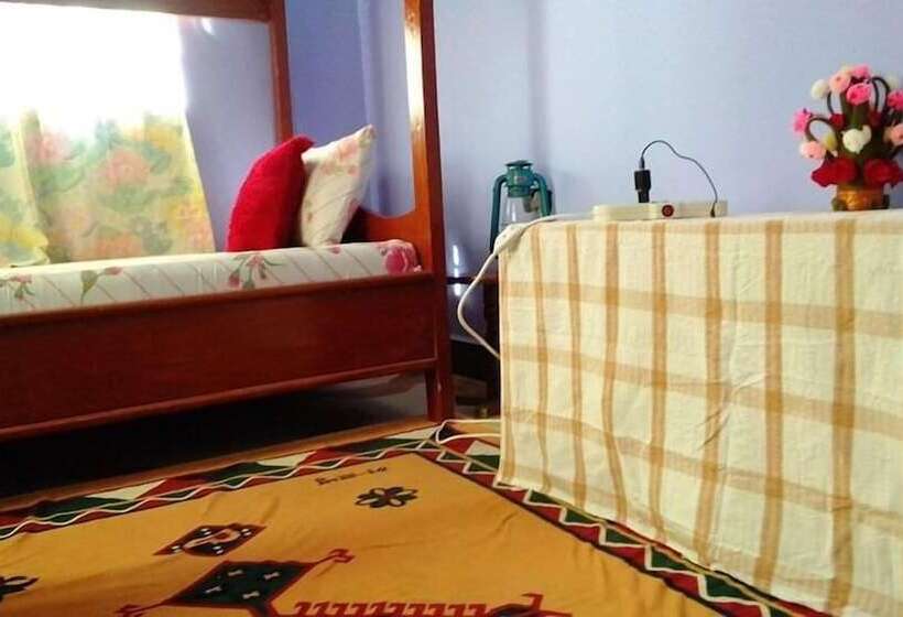 اتاق استاندارد یک نفره, View Mountain House   Backpackers