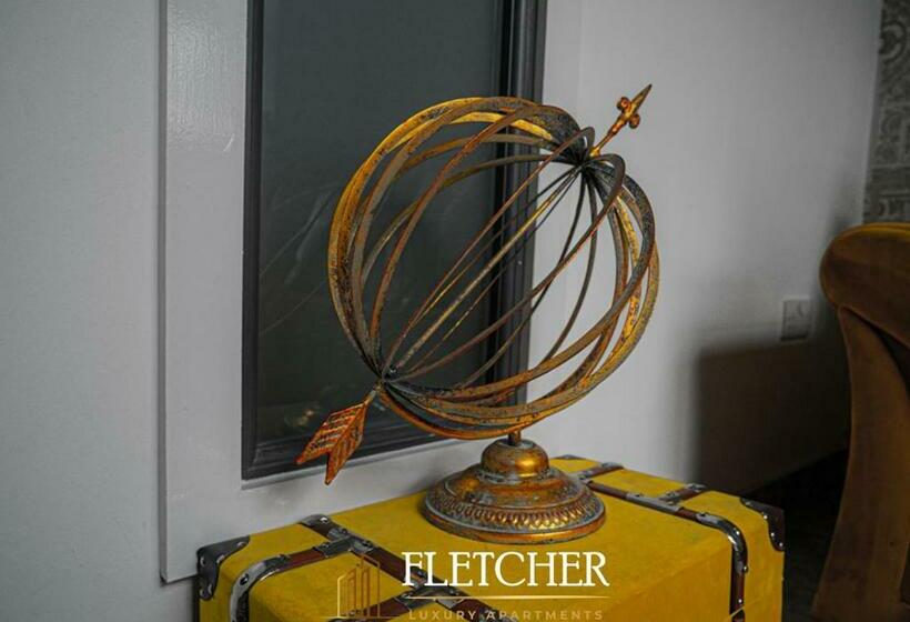 استودیوی استاندارد, Fletcher Apartments Ltd