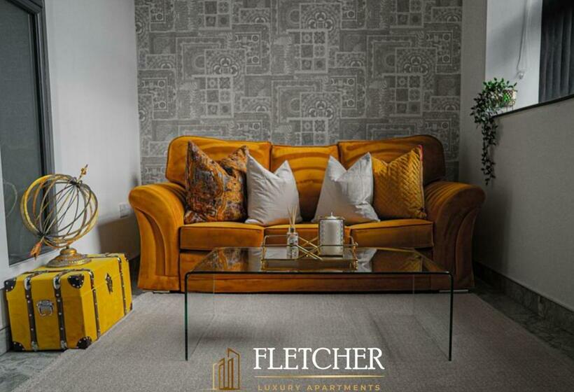 استودیوی استاندارد, Fletcher Apartments Ltd