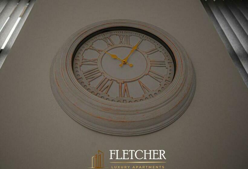 استودیوی استاندارد, Fletcher Apartments Ltd