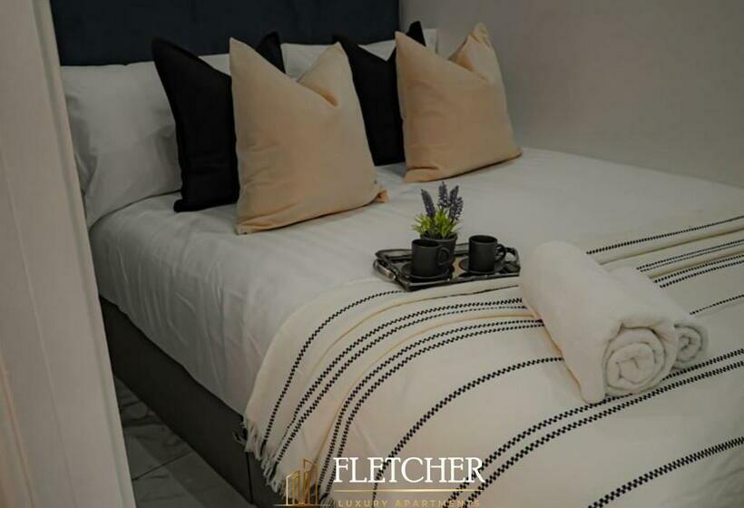 استودیوی استاندارد, Fletcher Apartments Ltd