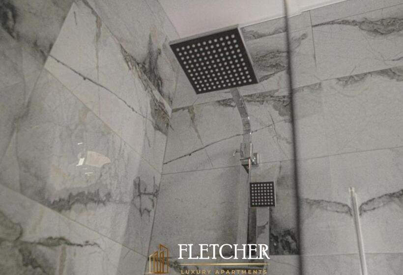 استودیوی استاندارد, Fletcher Apartments Ltd