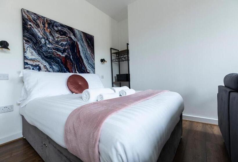 استودیو استاندارد با تخت کینگ, Spire Accommodations Ltd