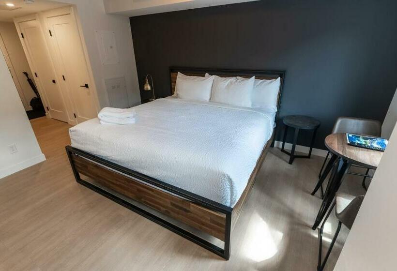 استودیوی استاندارد, Basecamp Suites Canmore