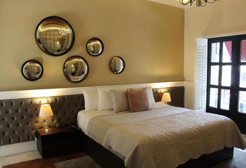 سوییت جونیور, Boutique Margarita Toluca